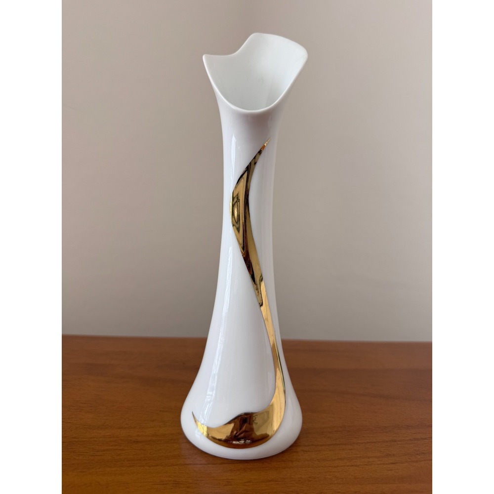 Vintage Gerold Porzellan Bavaria West Germany White‎ Porcelain Vase Gold Accent
